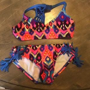 Girl 2 piece bikini
